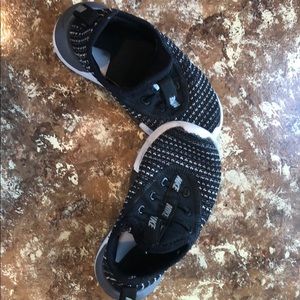 Nike kids shoes 9c